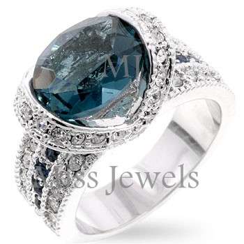 Size 6**GORGEOUS**UNIQUE**Princess Keylani Engagement ring**